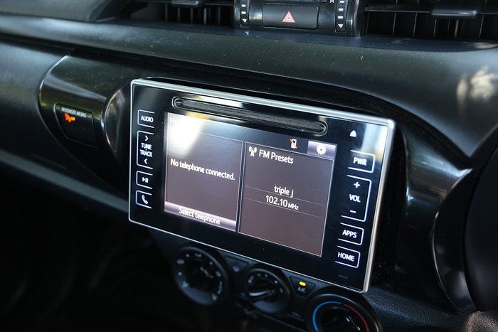 2019 Toyota Hilux SR