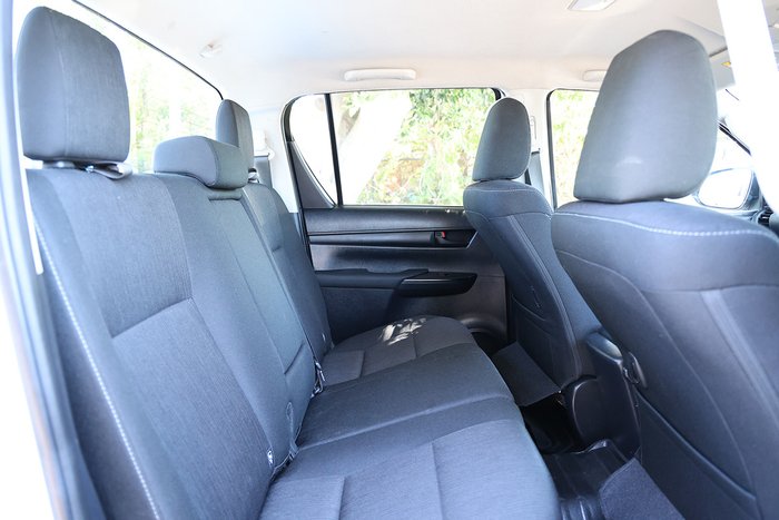 2019 Toyota Hilux SR