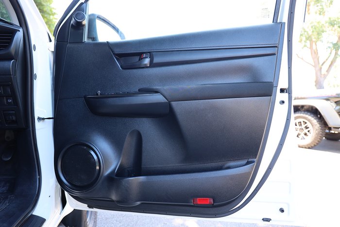 2019 Toyota Hilux SR