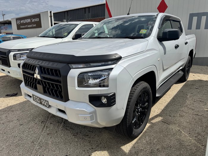 2025 MITSUBISHI Triton GLX-R