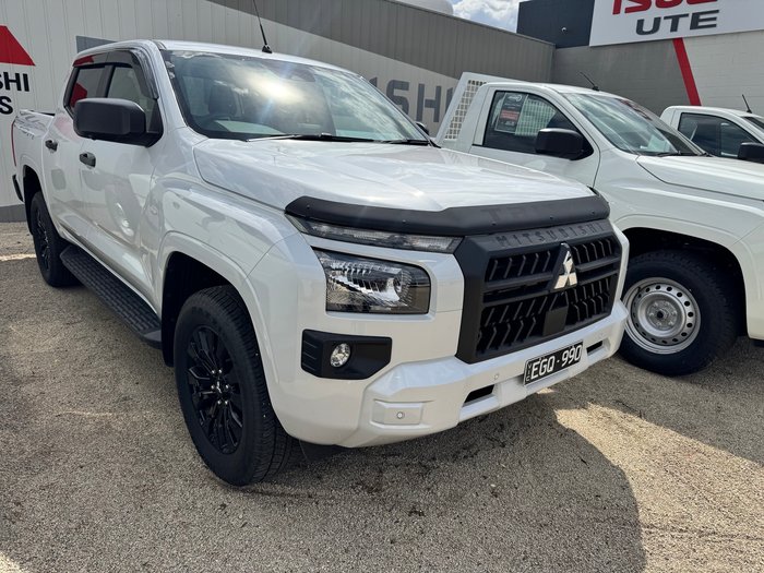 2025 MITSUBISHI Triton
