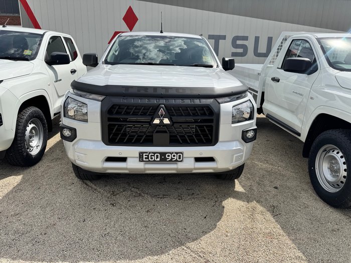 2025 MITSUBISHI Triton GLX-R