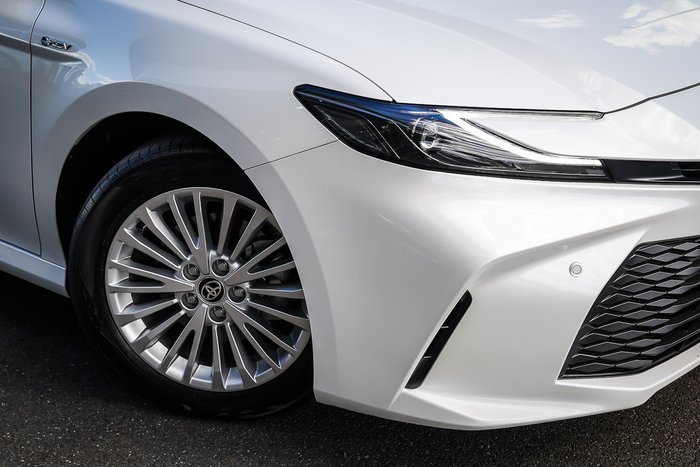 2025 Toyota CAMRY HYBRID Ascent