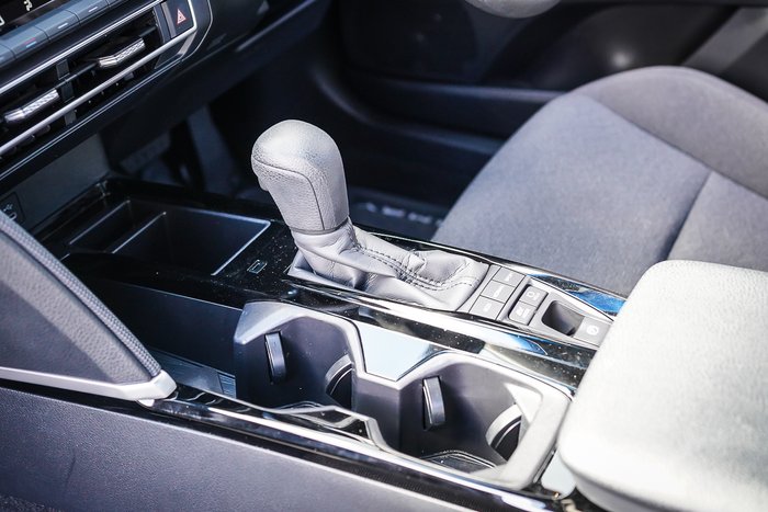 2025 Toyota CAMRY HYBRID Ascent