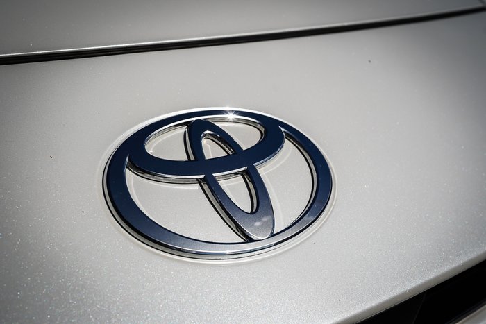 2025 Toyota CAMRY HYBRID Ascent