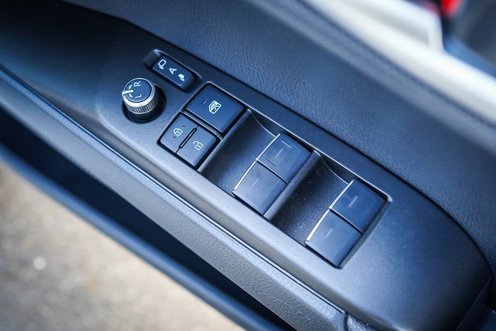 2025 Toyota CAMRY HYBRID Ascent