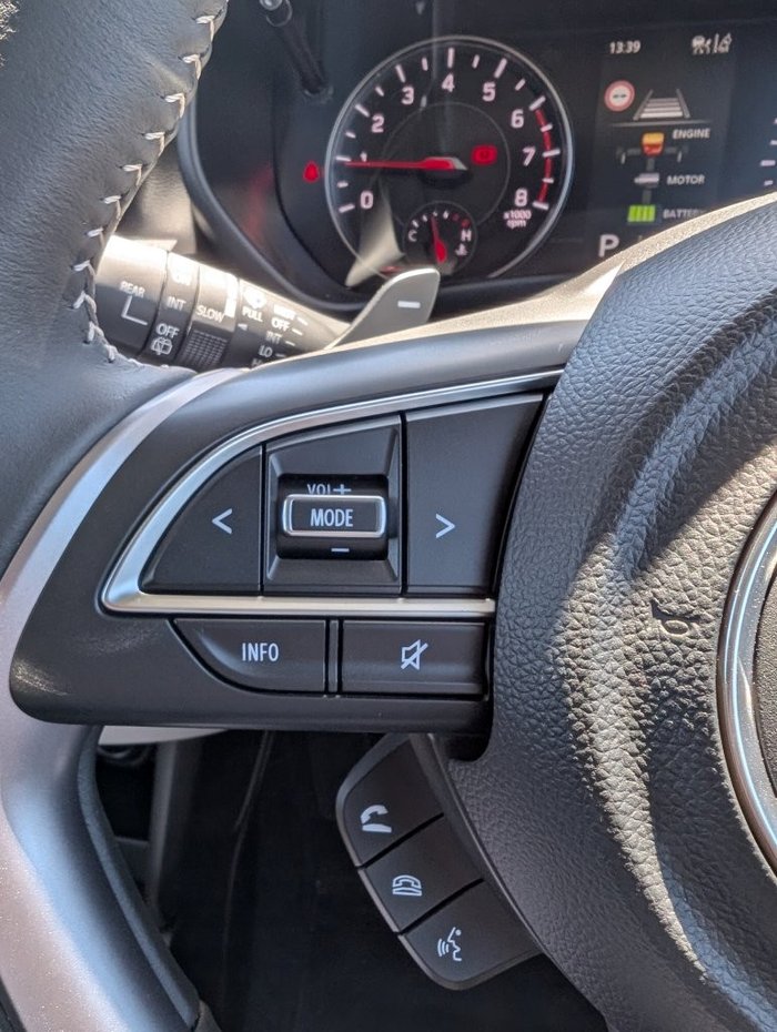 2025 Suzuki Swift Hybrid GLX