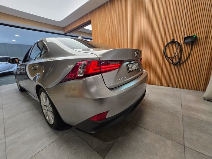 2013 Lexus IS300h Luxury 2.5L Hybrid Continuously variable Sedan