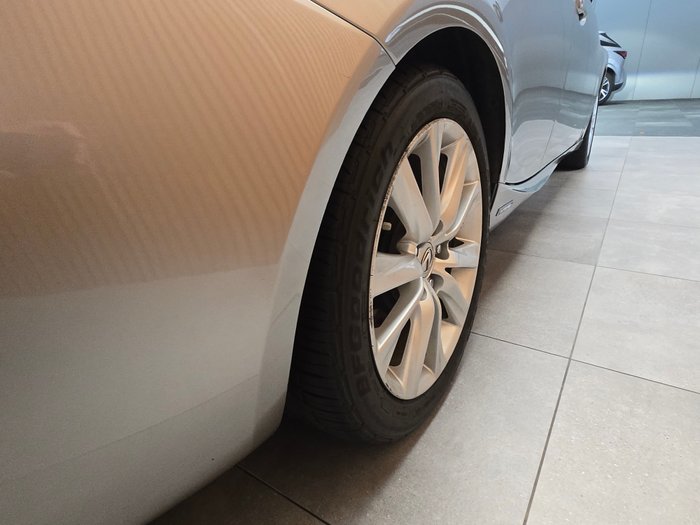 2013 Lexus IS300h Luxury 2.5L Hybrid Continuously variable Sedan