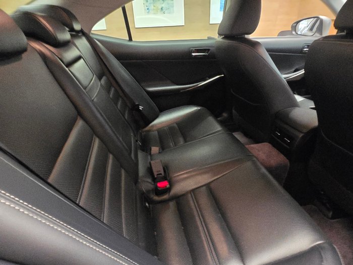 2013 Lexus IS300h Luxury 2.5L Hybrid Continuously variable Sedan