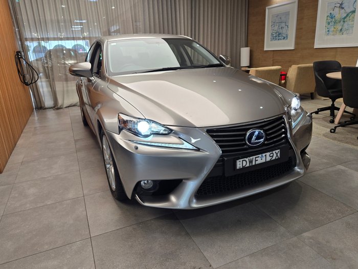 2013 Lexus IS300h Luxury 2.5L Hybrid Continuously variable Sedan