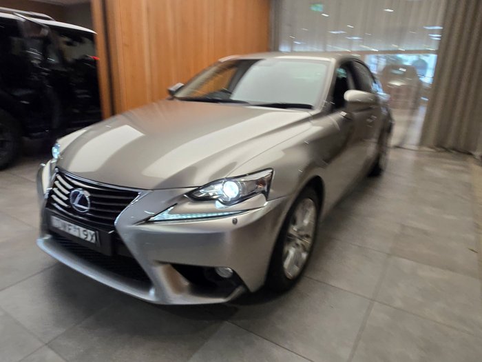 2013 Lexus IS300h Luxury 2.5L Hybrid Continuously variable Sedan