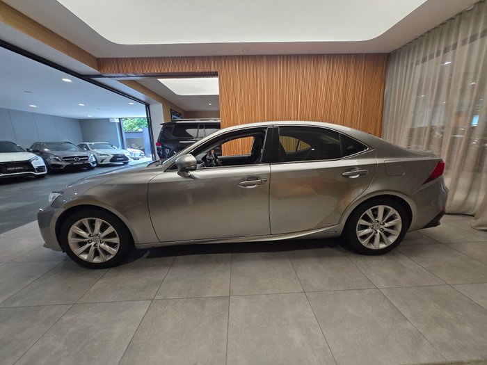 2013 Lexus IS300h Luxury 2.5L Hybrid Continuously variable Sedan