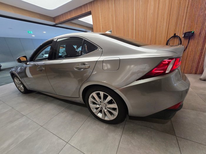 2013 Lexus IS300h Luxury 2.5L Hybrid Continuously variable Sedan
