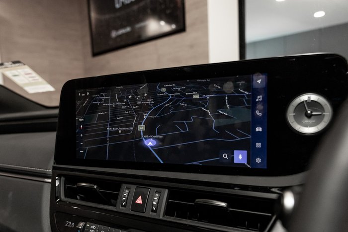 2025 Lexus ES300h Luxury 2.5L Hybrid Auto CVT Sedan