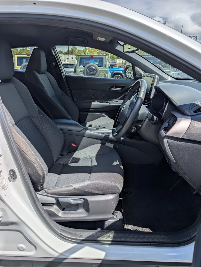 2022 TOYOTA C-HR GXL