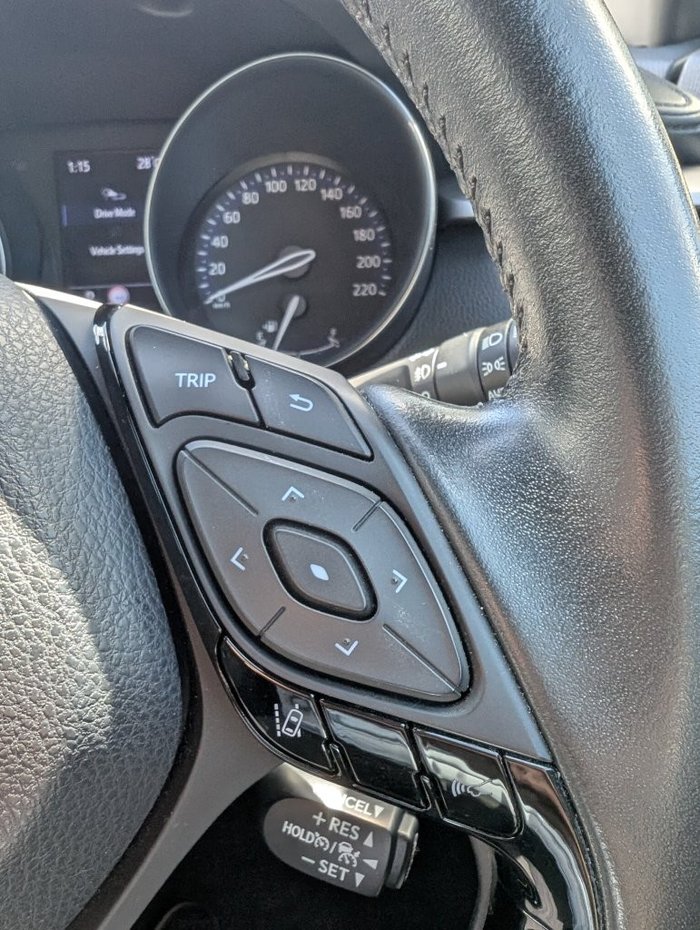 2022 TOYOTA C-HR GXL