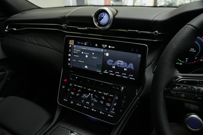 2025 Maserati Grecale MODENA 330HP HYBRID GRIGIO LAVA