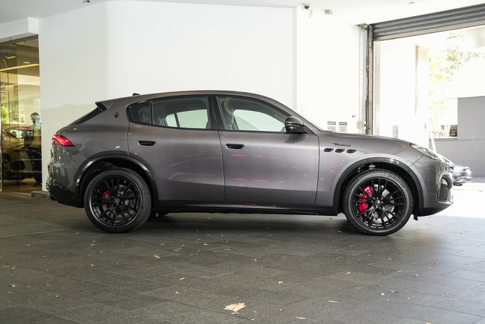 2025 Maserati Grecale MODENA 330HP HYBRID GRIGIO LAVA