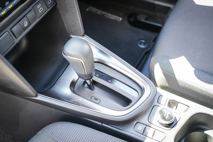 2024 Toyota Yaris Cross Hybrid GX