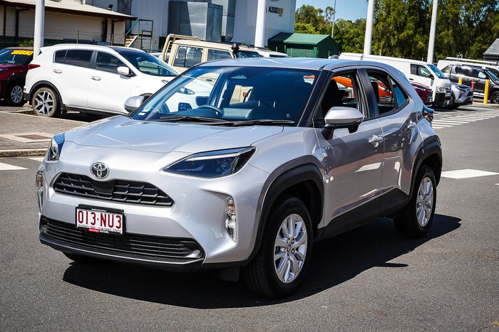 2024 Toyota Yaris Cross Hybrid GX