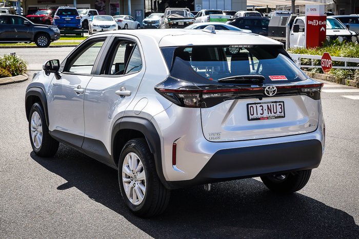 2024 Toyota Yaris Cross Hybrid GX