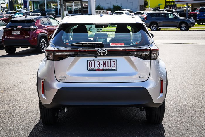 2024 Toyota Yaris Cross Hybrid GX