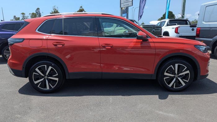 2025 VOLKSWAGEN Tiguan ELEGANCE