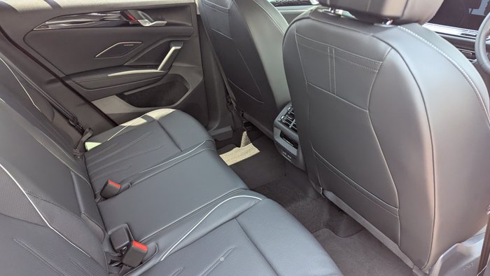 2025 VOLKSWAGEN Tiguan ELEGANCE