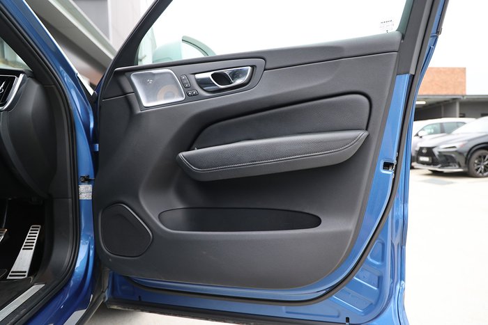 2018 Volvo XC60 T6 R-Design