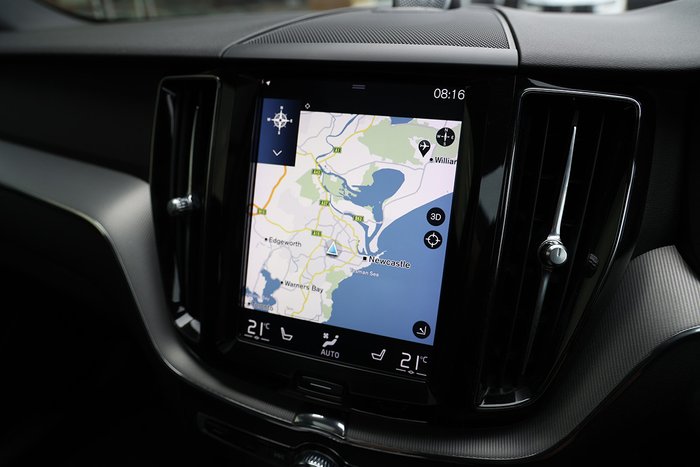 2018 Volvo XC60 T6 R-Design