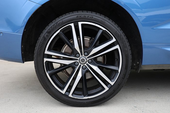 2018 Volvo XC60 T6 R-Design