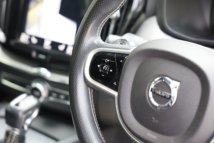 2018 Volvo XC60 T6 R-Design