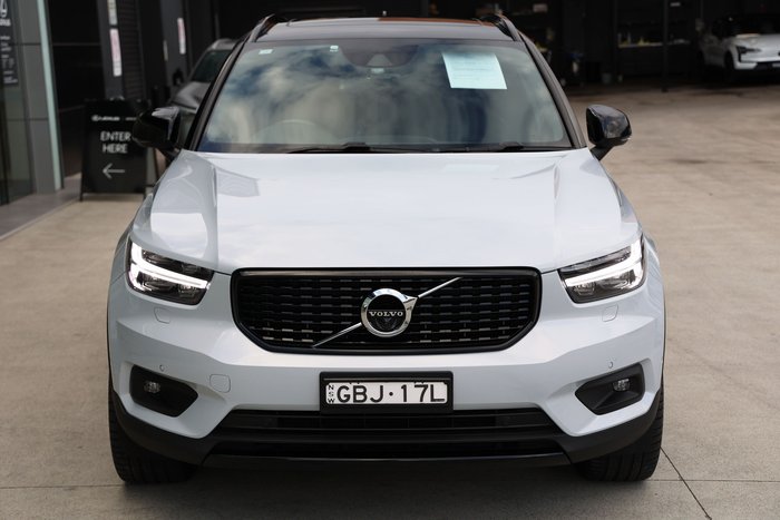2021 Volvo XC40 T5 R-Design