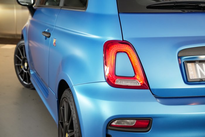 2023 Abarth 695 Competizione