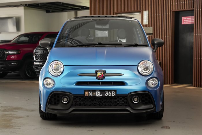 2023 Abarth 695 Competizione