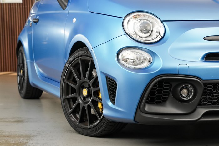 2023 Abarth 695 Competizione