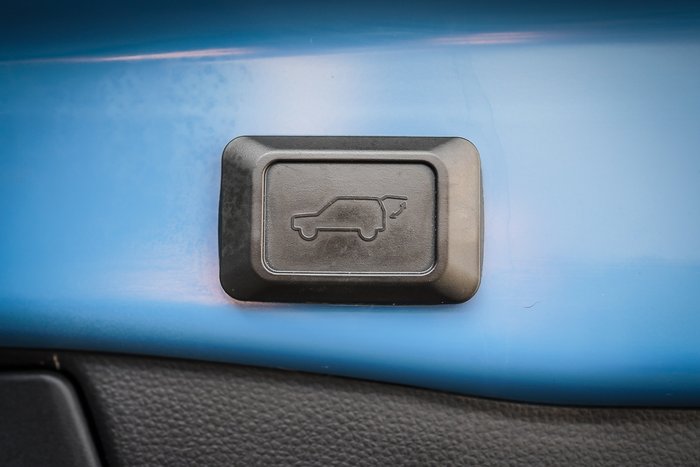 2022 Toyota RAV 4 Hybrid XSE (AWD)