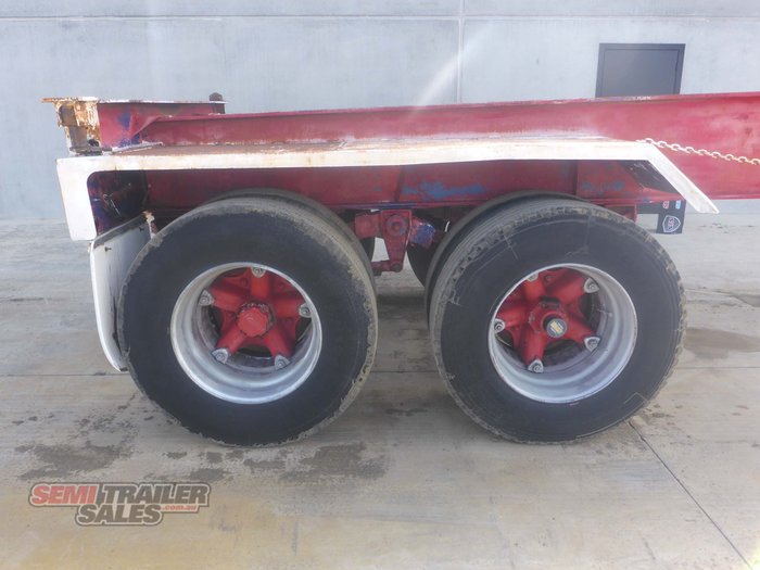 1990 Krueger 20FT Skel