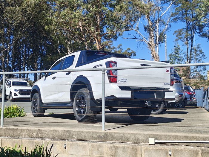2026 ISUZU D-MAX XT