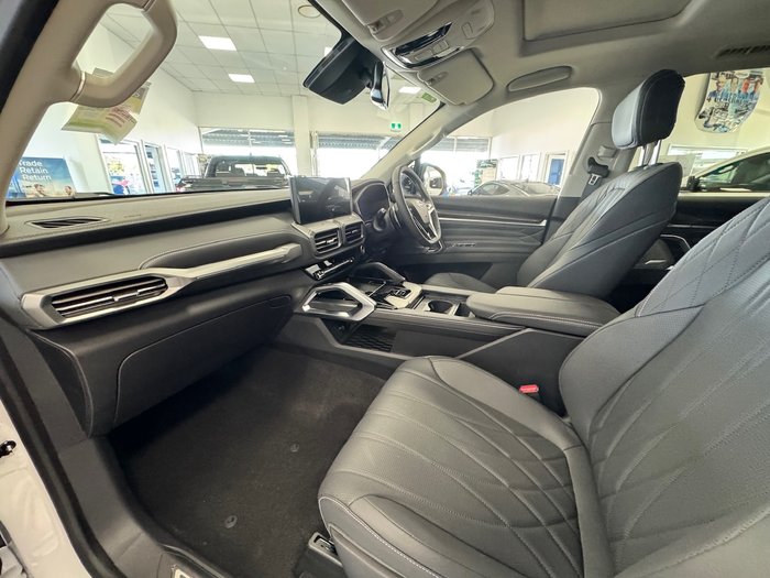 2025 LDV D90 EXECUTIVE
