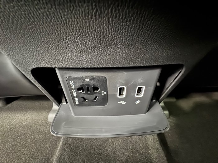 2025 LDV D90 EXECUTIVE