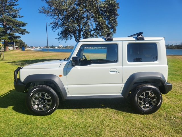2025 Suzuki Jimny GLX