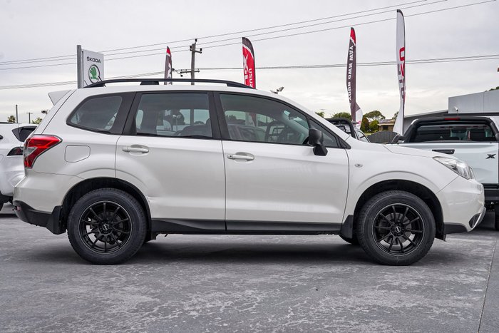 2014 Subaru Forester 2.5i