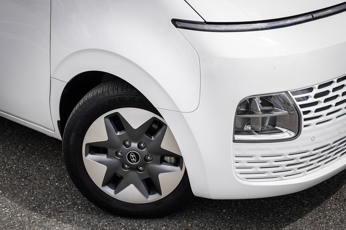2025 Hyundai STARIA