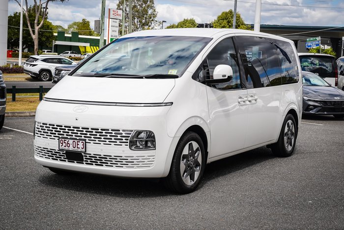 2025 Hyundai STARIA