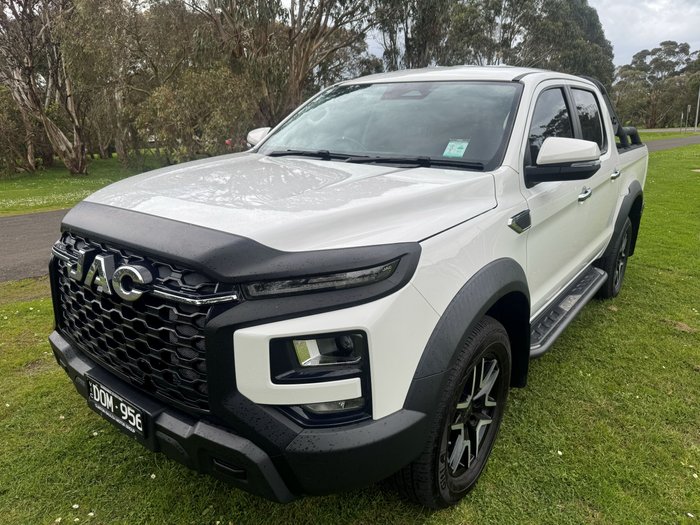 2024 JAC T9 Oasis