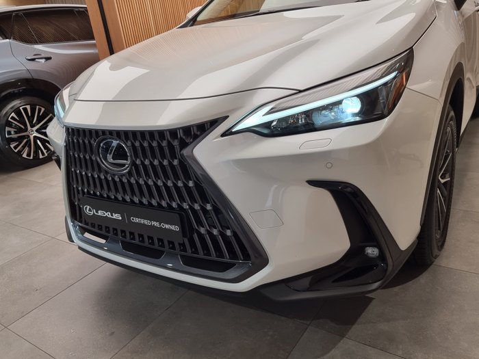 2025 Lexus NX350H Luxury AWD