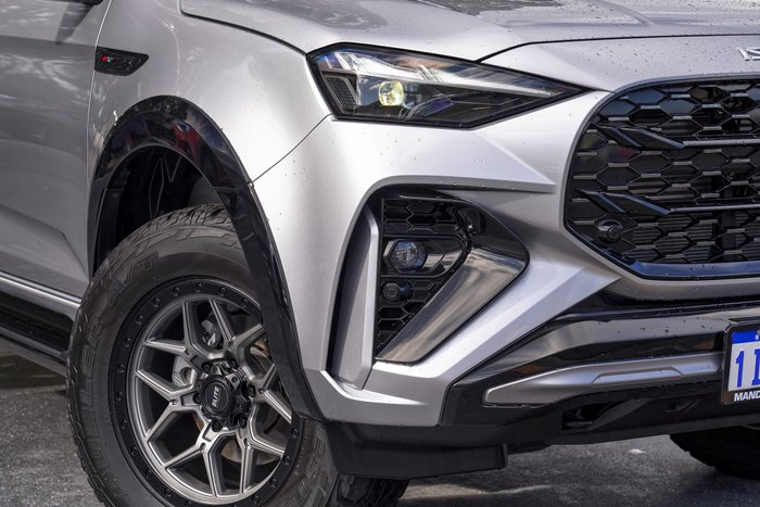 2025 Isuzu MU-X X-TERRAIN