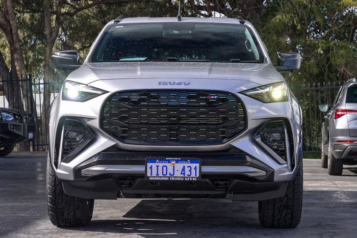 2025 Isuzu MU-X X-TERRAIN